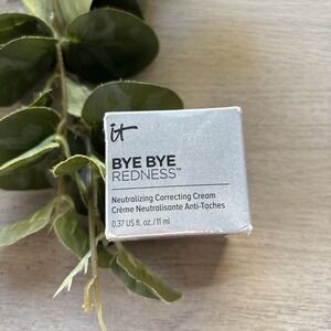 It Cosmetics Bye Bye Redness Neutralizing Correcting Cream 0.37fl.oz. 11ml